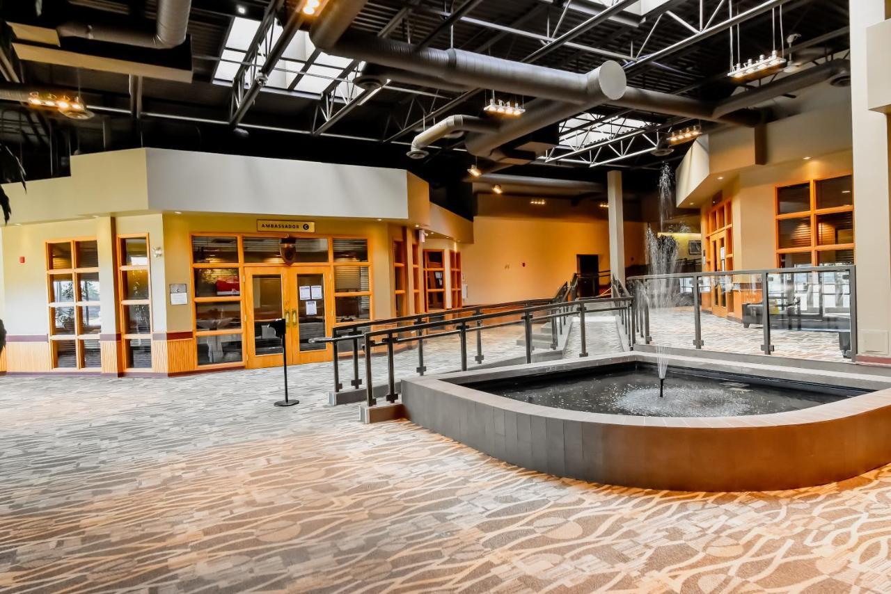 Canad Inns Destination Centre Windsor Park Winnipeg Ngoại thất bức ảnh