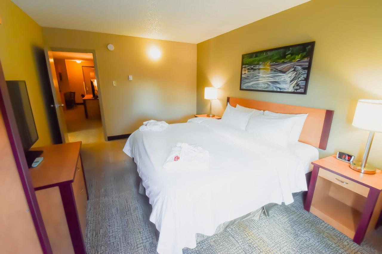 Canad Inns Destination Centre Windsor Park Winnipeg Ngoại thất bức ảnh