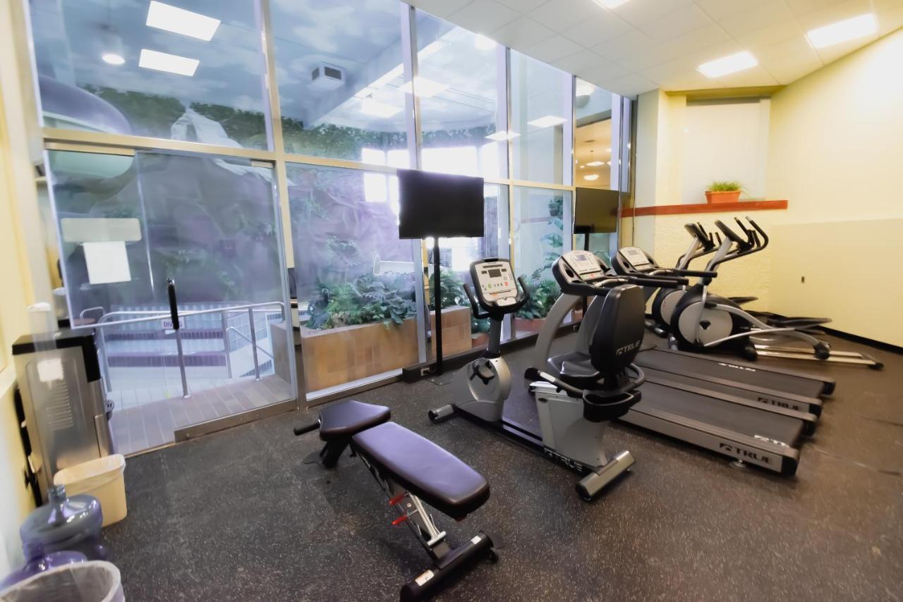 Canad Inns Destination Centre Windsor Park Winnipeg Ngoại thất bức ảnh