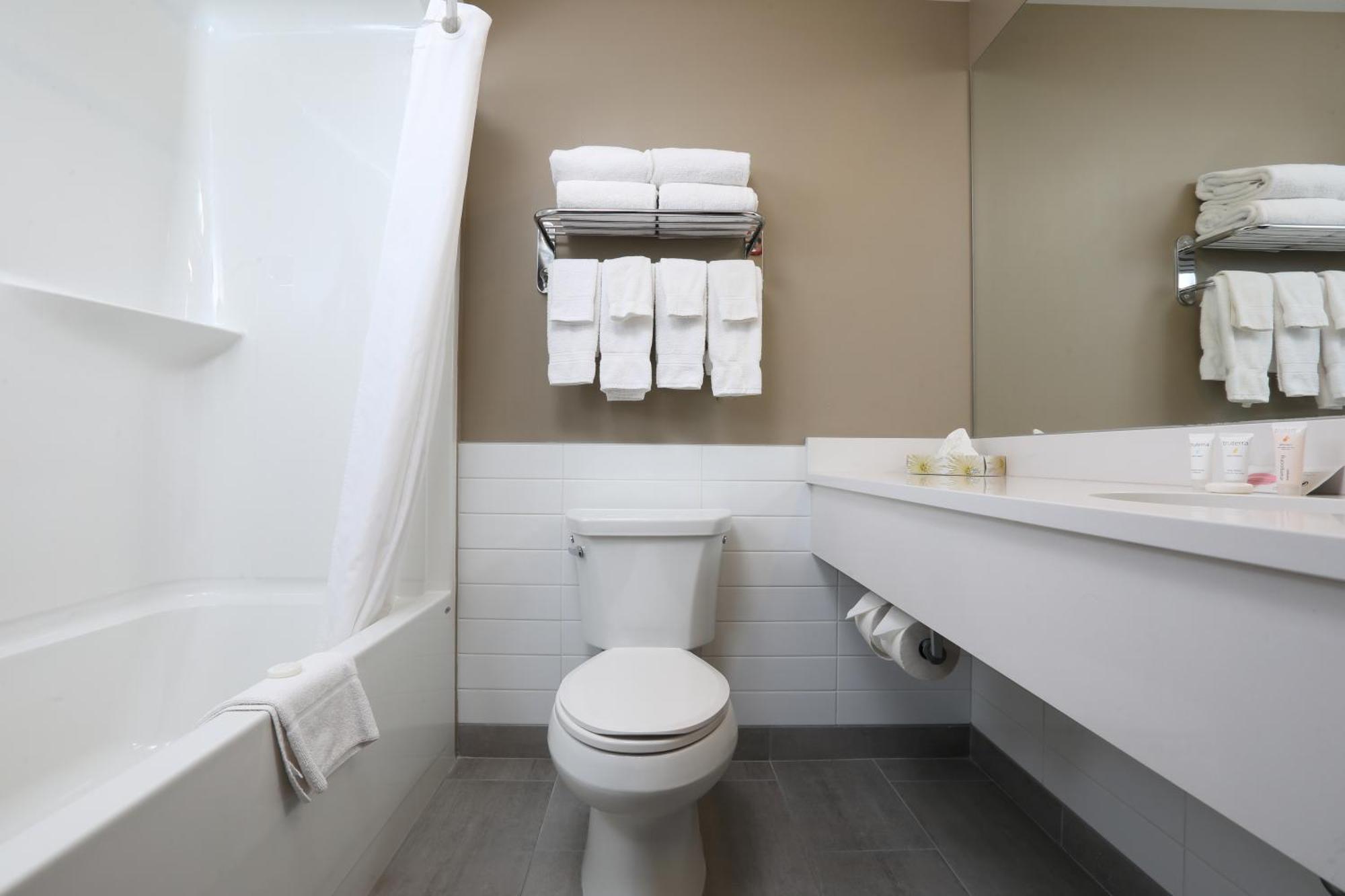 Canad Inns Destination Centre Windsor Park Winnipeg Ngoại thất bức ảnh