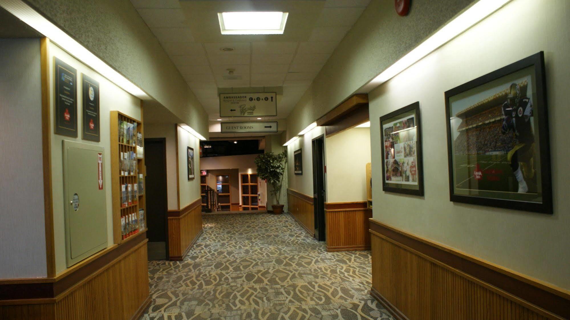 Canad Inns Destination Centre Windsor Park Winnipeg Ngoại thất bức ảnh