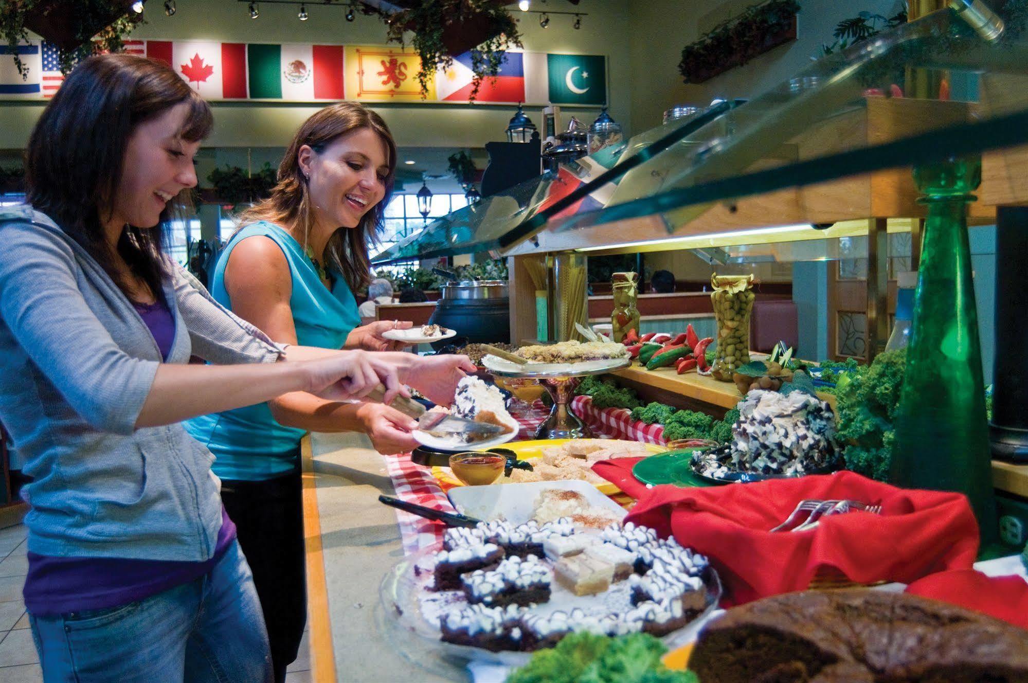 Canad Inns Destination Centre Windsor Park Winnipeg Ngoại thất bức ảnh